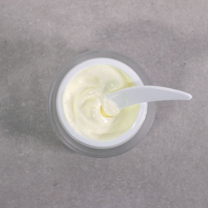 Medik8 Daily Radiance Vitamin C image 2